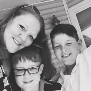 Meet your Posher, Lindy